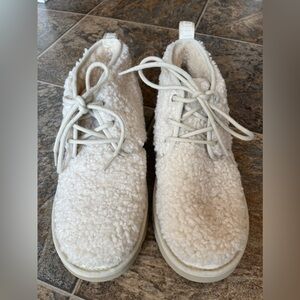 UGG Neumel Sherpa SAMPLE Boots- Cream/Off White, Men’s Size 9